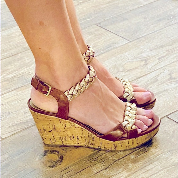 Unisa cork wedge platform pump sandal. - Picture 2 of 7